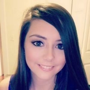 Meet your Posher, Claire